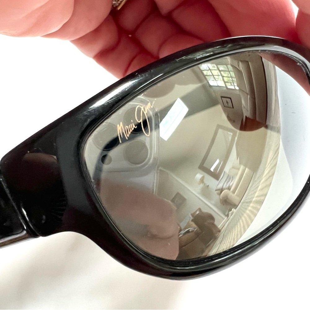 Maui Jim Sunglasses - Picture 4 of 4